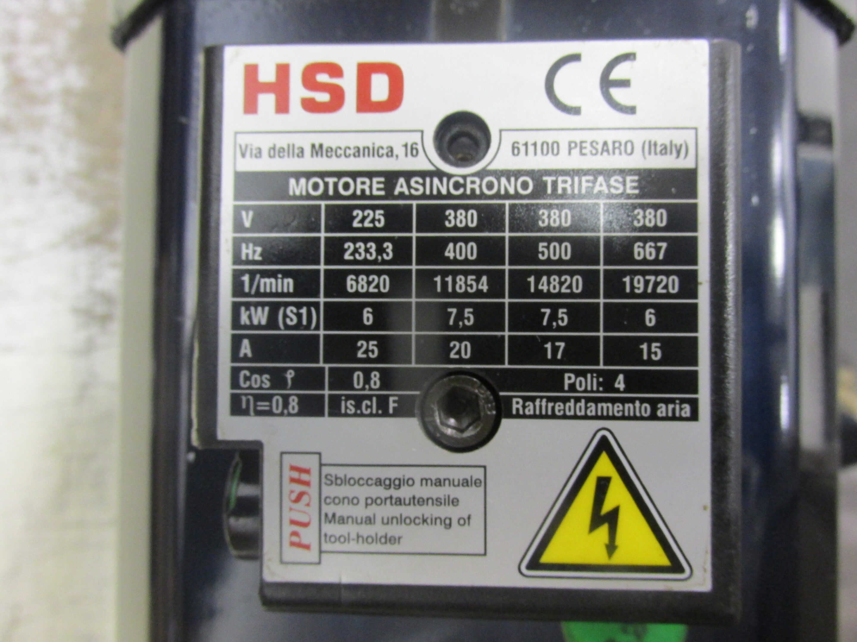 Motor specification label for an asynchronous three-phase motor.